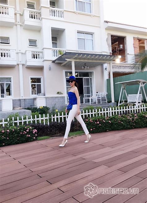 Quỳnh Thư mặc bikini khoe dáng ngọc