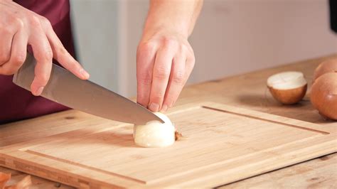 How To Chop An Onion