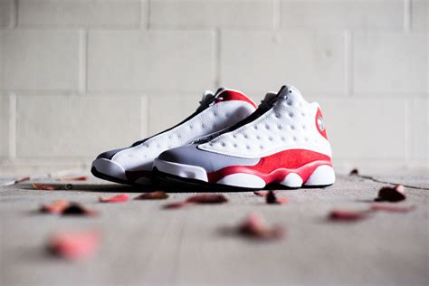 Air Jordan 13 Retro True Red Snkr