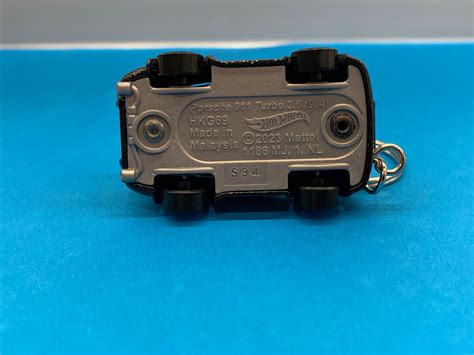 Hot Wheels 89 Porsche 911 Turbo 964 3 6 Tooned Keychain Etsy