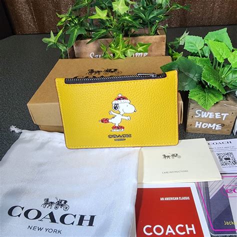 【未使用】【新品・未使用】コーチ Coach コインケース ジップ カードケース スヌーピー モチーフ Coach X Peanuts コラボ