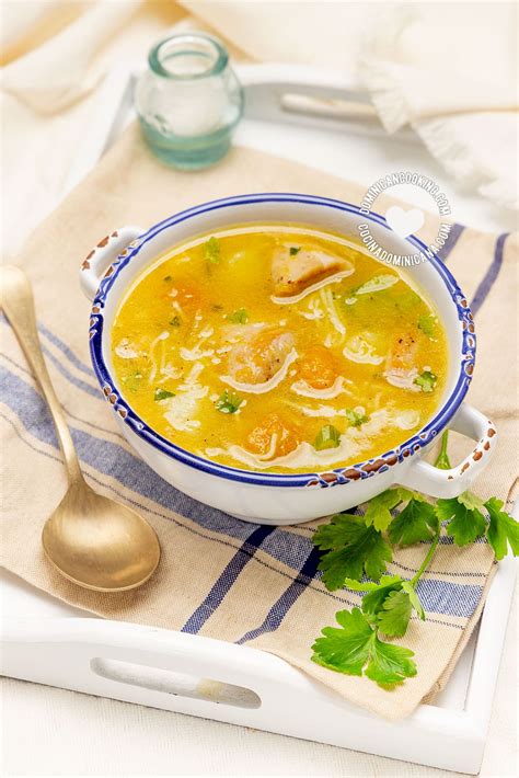 Sopa De Pollo Dominicana Receta Y Video O Caldo De Gallina Vieja