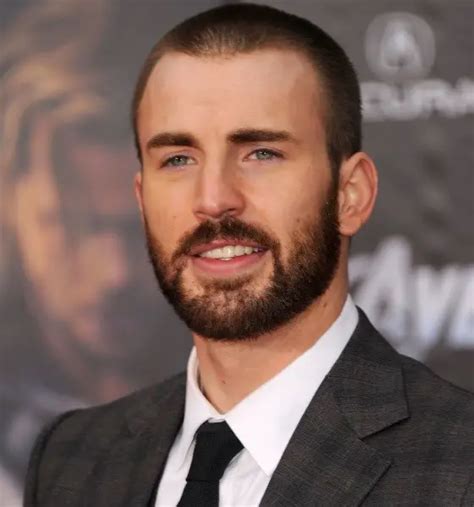 15 Trendy Chris Evans Haircuts Captain America 2025 Straightener Lab