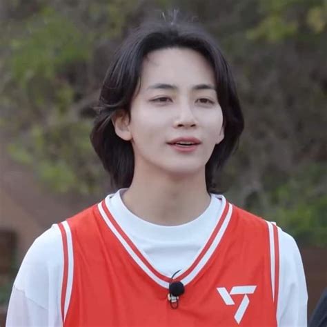 ʜᴀɴɴɪᴇ In 2024 Jeonghan Seventeen My Girl