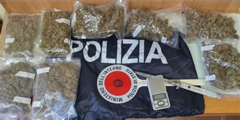 Tropea Arrestato Enne Per Droga Due Le Segnalazioni Gazzetta Del Sud