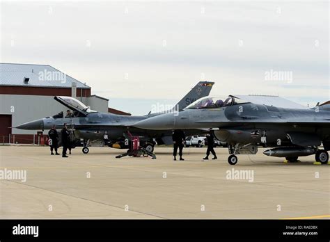 Kommandant Der Us Luftwaffe F Raptor Demo Team Fotos Und