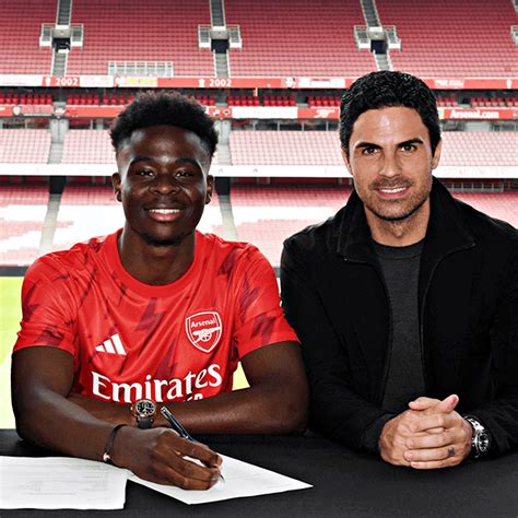 B24 on Twitter Bukayo Saka renovou contrato o Arsenal até 2027