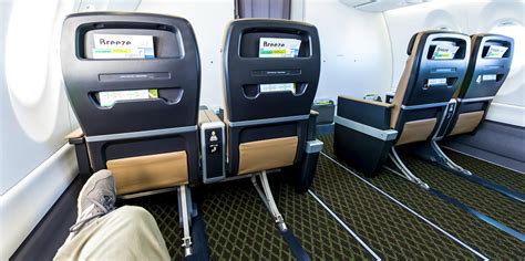 Flieger Mit Richtiger Business Class Cyprus Airways Hat Mit Ihren Airbus A220 Viel Vor