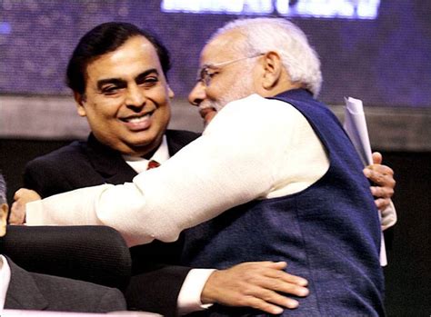 मुकेश अंबानी का मोदी प्रेम इन मौकों पर हुआ साबित Reliance Indutries Agm 2017 Mukesh Ambani