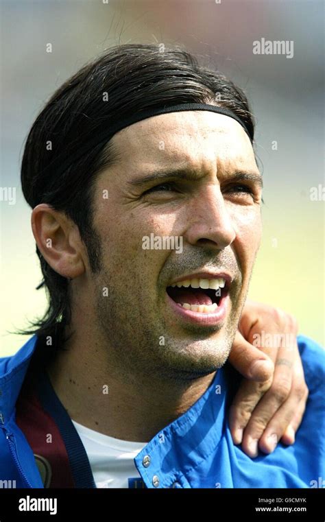 Gianluigi Buffon 2006 Italy Hi Res Stock Photography And Images Alamy