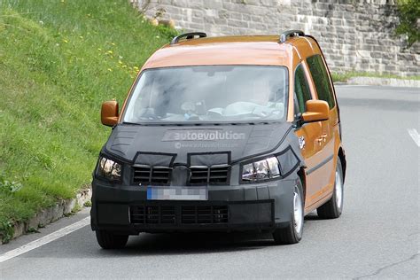 New Volkswagen Caddy Spied Testing For Launch Autoevolution