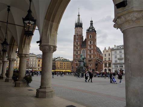 Galeria Zdj Krak W Ko Ci Mariacki Polska Niezwyk A