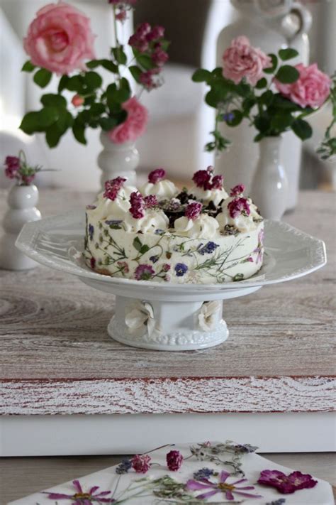 Verblümte Torte Essbare blüten Kuchen mit blumen Dessert ideen