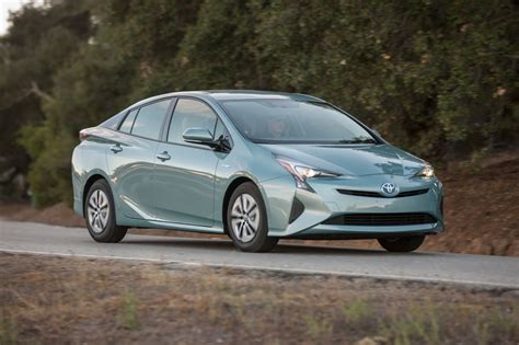 2018 Toyota Prius Pricing - For Sale | Edmunds