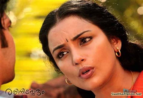 Mallu Actress Swetha Menon Hot Swetha Menon In Rathinirvedam Photos