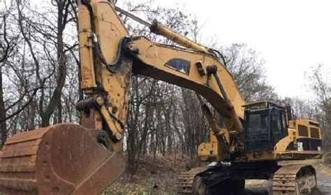 Caterpillar 385 CL Tracked Excavator