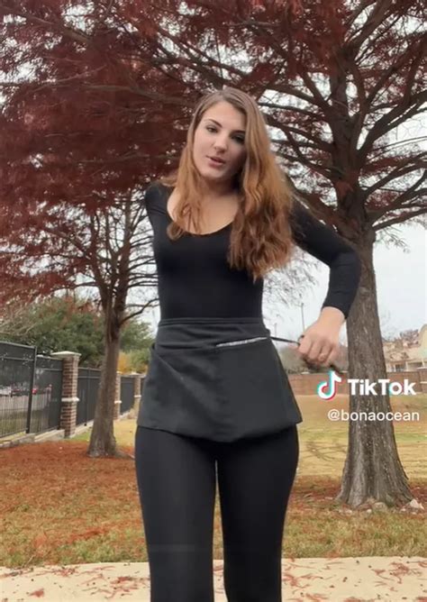 Waitress Who Got Tips By Wearing Black Onesie Says You Should Do The Same Hot Lifestyle News