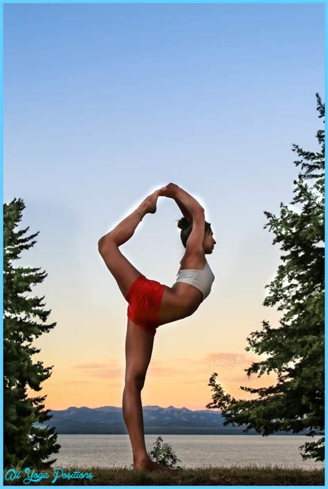 Dancers Pose Yoga