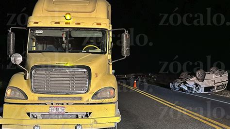 Mueren Dos Personas En Volcadura Sobre La Carretera Libre Saltillo