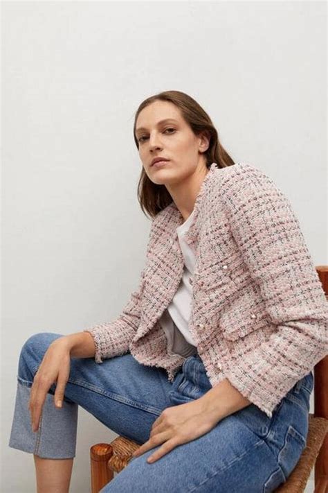 La chaqueta de tweed de Mango es la versión más elegante y apetecible