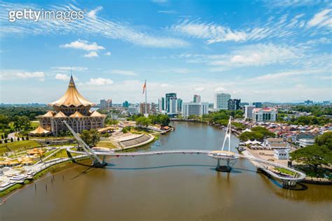 waterfront of Sarawak river in Kuching 이미지 1677327921 게티이미지뱅크