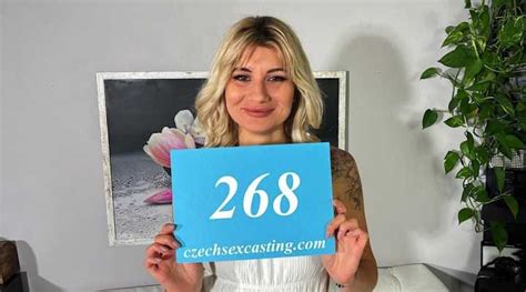 Czech Sex Casting E Sexy Ukrainian Blonde Provokes The Photographer FreeVideo