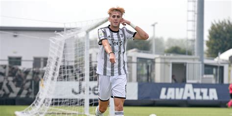 Milan E Juve Sfida Primavera A Distanza Finita