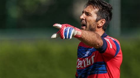 El adiós de una leyenda Gianluigi Buffon se retira tras su paso por el