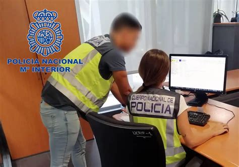 Desarticulada Una Red De Pornografía Infantil En España 15 Detenidos Incluyendo A Dos Hermanos