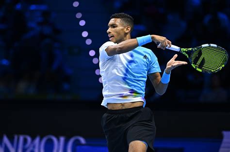 Auger Aliassime A Raison De Nadal Et Signe Sa Première Victoire Aux