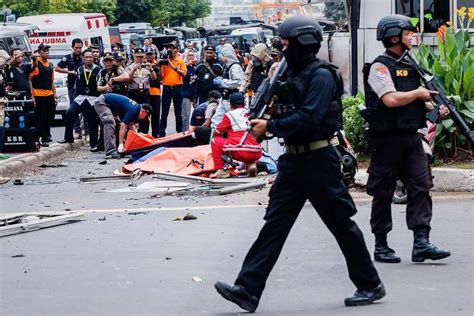 Tiros E Explosões Deixam Ao Menos 6 Mortos Na Indonésia