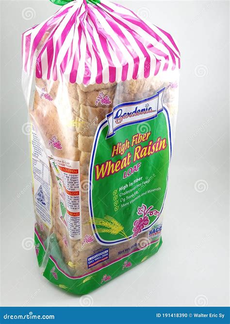 Gardenia High Fiber Wheat Raisin Loaf Bread In The Philippines