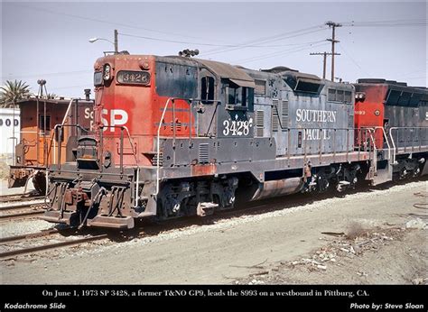 Railroad Images, Burlington Northern, Rolling Stock, Diesel Locomotive ...