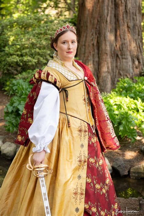 Women S Renaissance Dress Tudor Elizabethan Costume Etsy