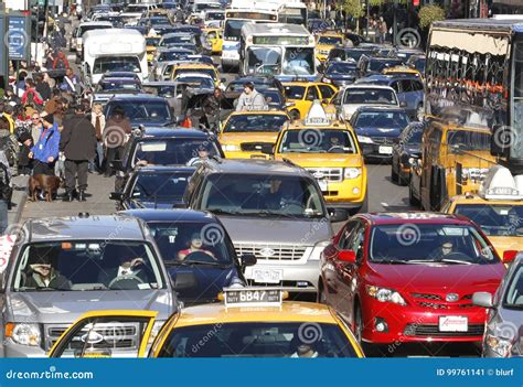 New York City 33th Street Heavy Traffic Editorial Photo Image Of