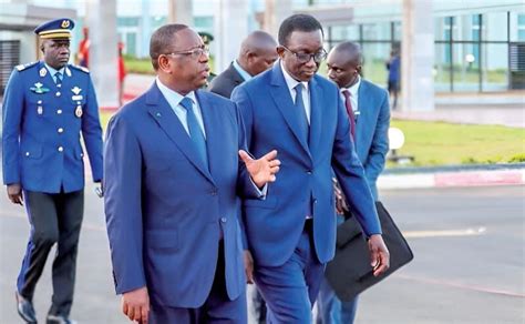 Comment Macky Sall A Noye Son Dauphin Dans Une Mare Aux Crocodiles