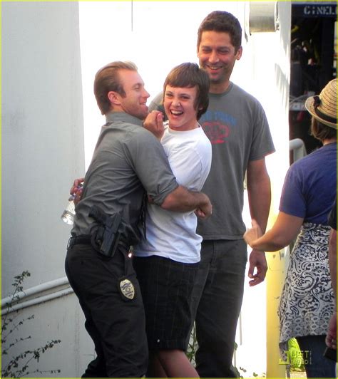 Alex Oloughlin Hawaii Five 0 Set With Son Saxon Photo 2566159