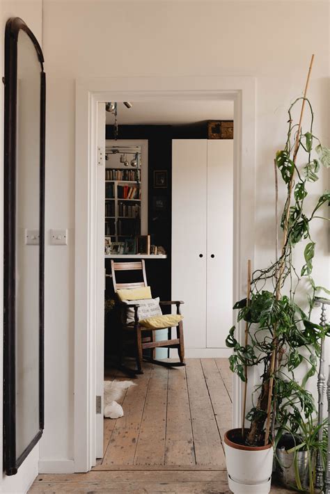 Resident Guide to Camberwell New Road, London SE5 0TF 23