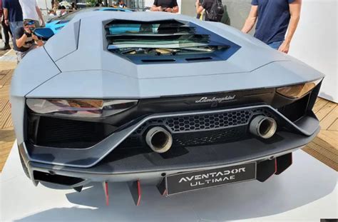 Lamborghini Aventador Hybrid gets "more combustion power" - Automotive Daily