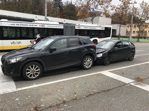 Stadt Schaffhausen SH Auffahrkollision Zwischen Zwei Autos Polizei News