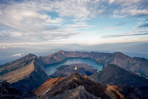 The Grandiose Mount Rinjani In Lombok Tourism Indonesia Visit