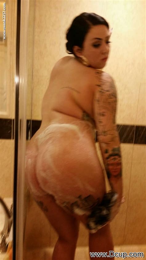 Curvaceous MILF Brianna Rose Flaunts Her Sweet Curves While Showering CoedCherry