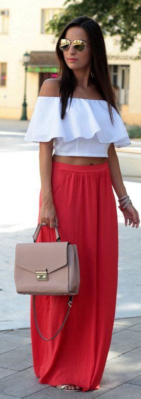 Red And White Crop Top And Maxi Skirt Outfit Idea Maxi Skirt Outfits Blue Maxi Skirt Outfit