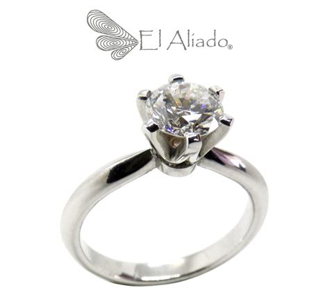 Anillo De Compromiso En Oro Blanco K