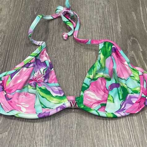 VENUS Swim Venus Swimsuit Bikini Top Size C Floral K5 Poshmark