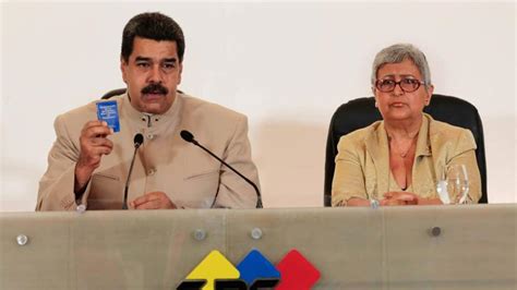 Nicolás Maduro Premió A La Ex Presidenta Del Consejo Electoral Con Un Ministerio Manejará La