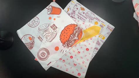 Custom Fast Food Hamburger Packaging Waxed Paper Food Wrapping Paper Printed Greaseproof Paper