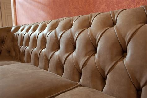 800 Corner Tufted Leather Sofa By Domingo Salotti