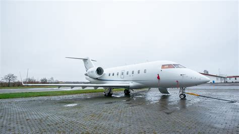 Bombardier Challenger 604