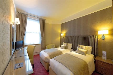 ROYAL & FORTESCUE HOTEL $113 ($̶1̶2̶5̶) - Updated 2022 Prices & Reviews - Barnstaple, Devon